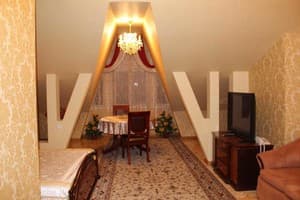 Отель Цезарь. Делюкс двухместный с дополнительным местом 2