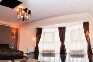 Отель Mark Plaza Hotel. Люкс трехместный Адмирал 2