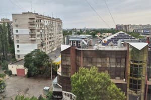 Однокомнатная в центре на проспект Центральный 186 3