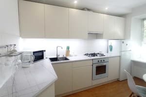 возле Сити-центра 6